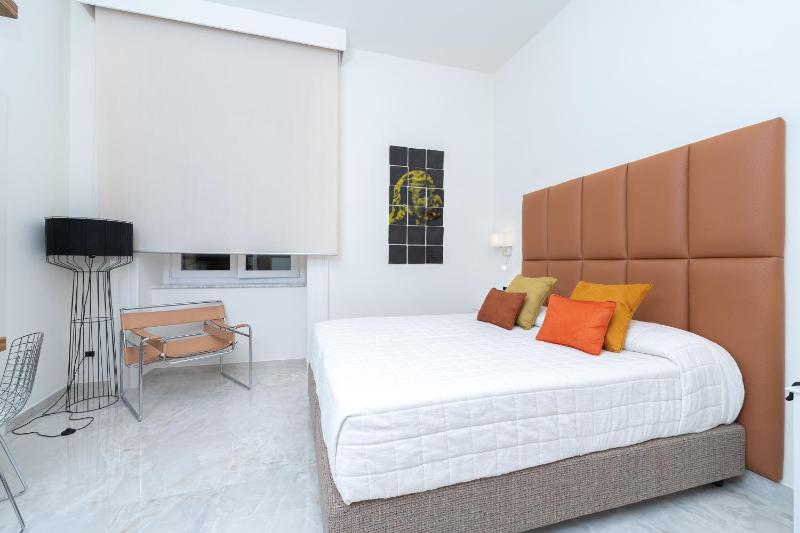 Classic Double Room Without View image 1