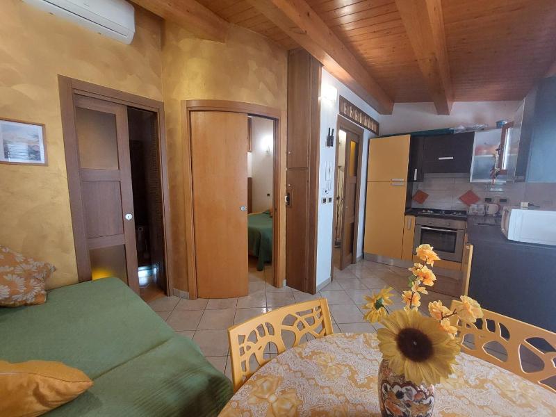 One-Bedroom Apartment image 4