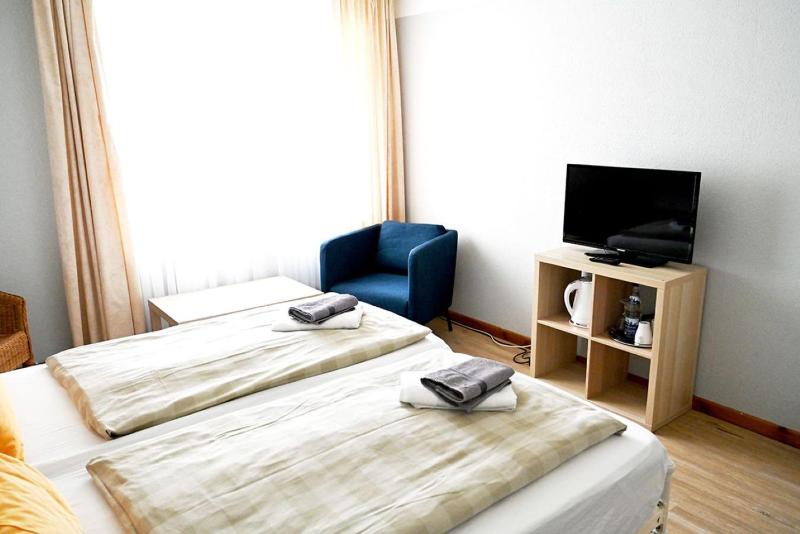 Double Room image 4