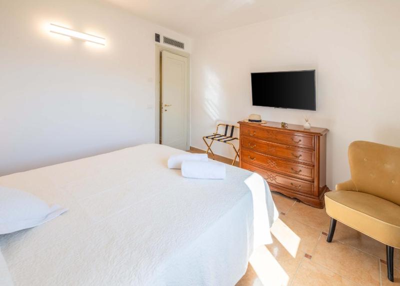 AMORE RENTALS - Villa Grazielluccia - image 19