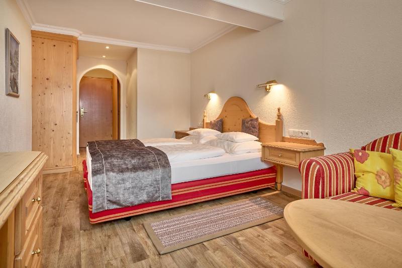 Standard Double Room image 1