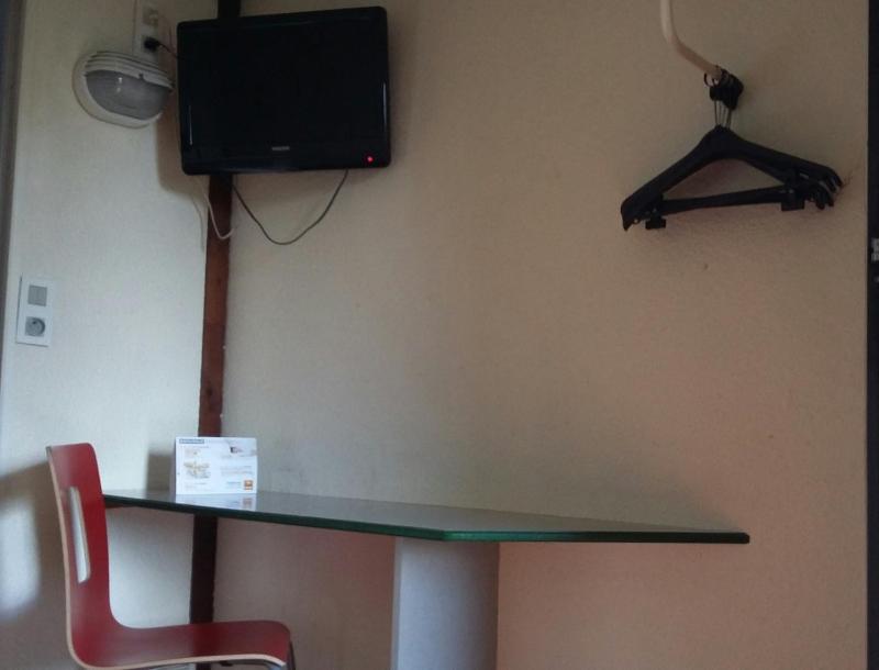 Single Room image 2