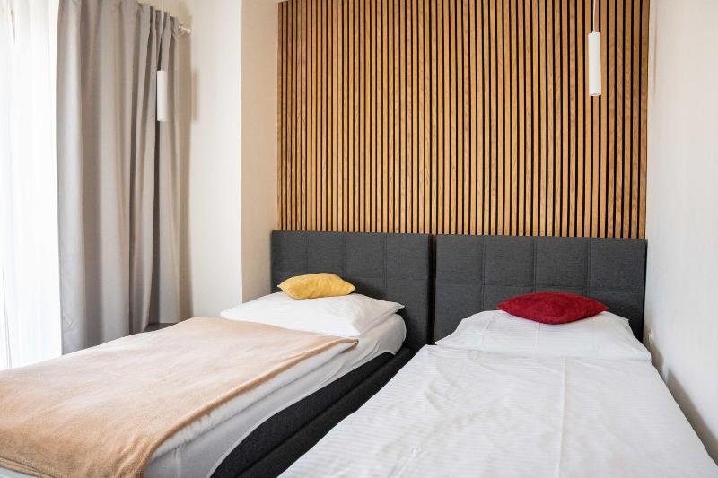 Double or Twin Room image 3