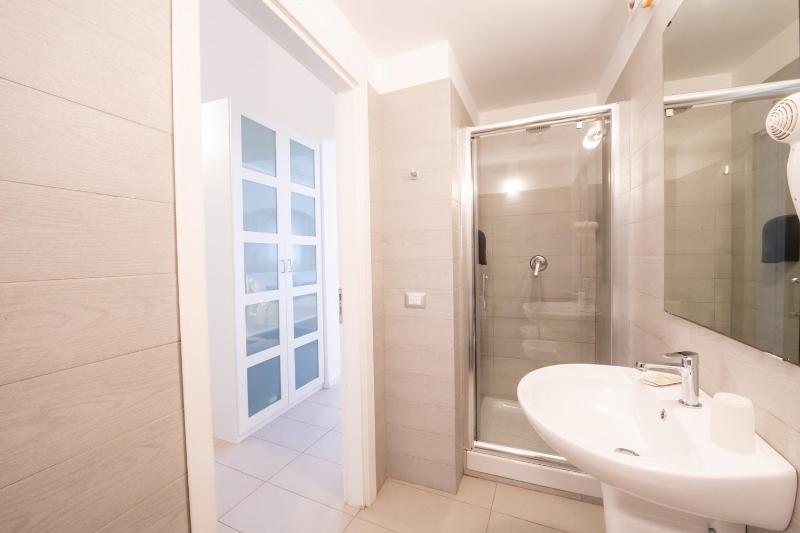 Opera Suite - image 45