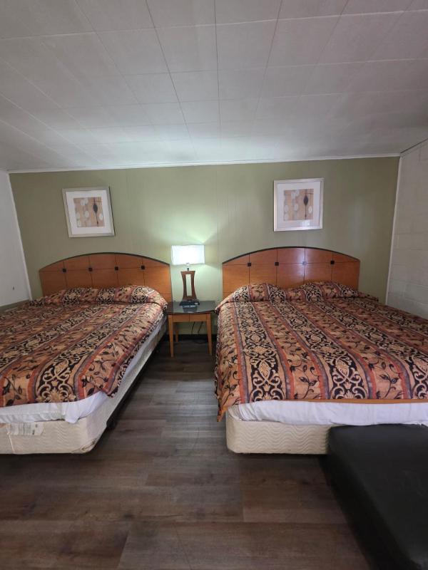 Double Room image 4