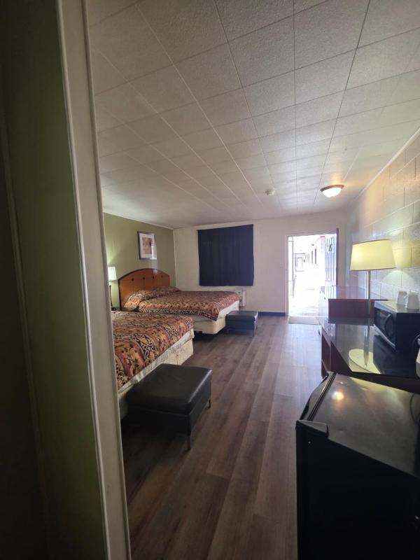 Double Room image 2