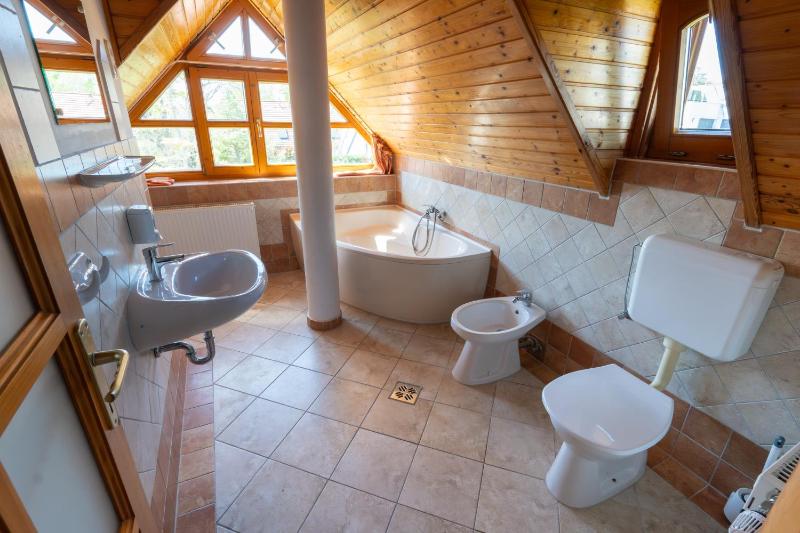 Suite with Balcony image 3
