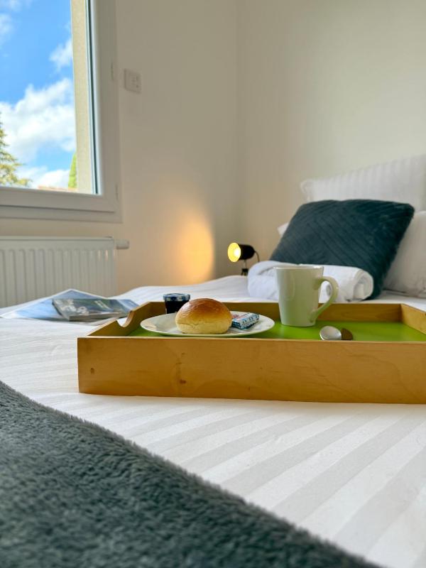 Standard Double Room image 2