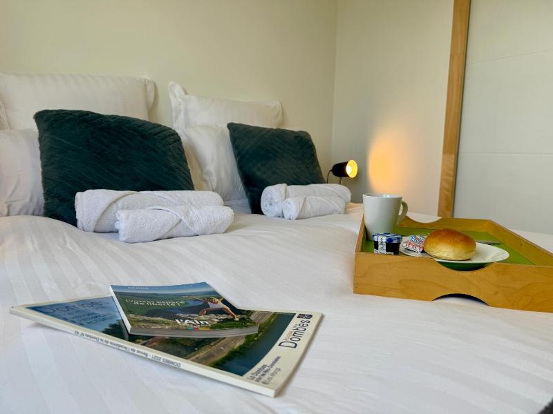 Standard Double Room image 4