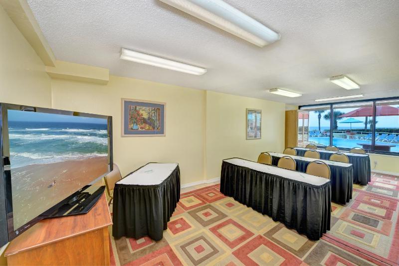 El Caribe Resort & Conference Center - image 9