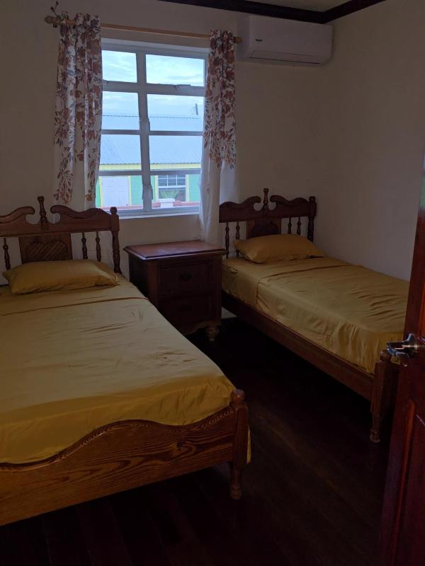 Historic Manor - image 3