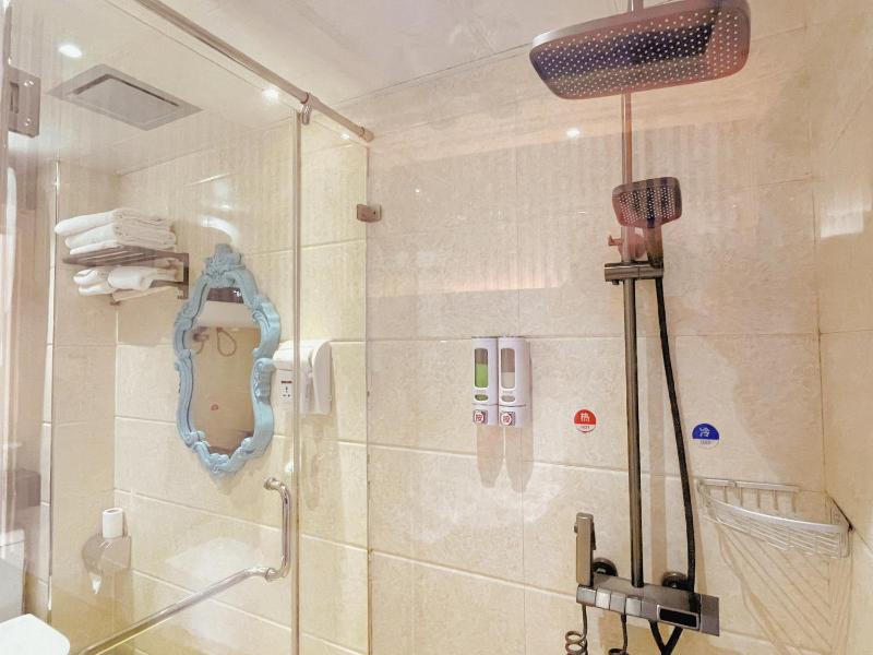 Gulangyu Yuanzhongyuan Homestay - image 6