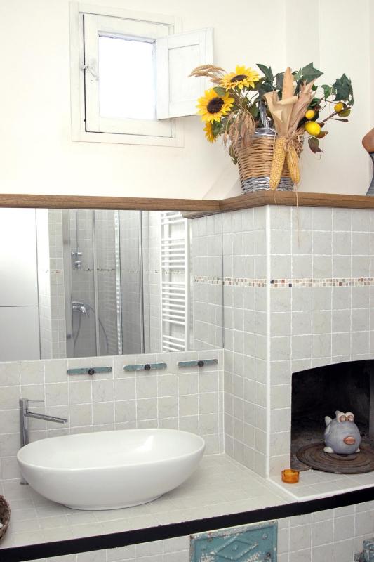 Triple Room with Private Bathroom image 4