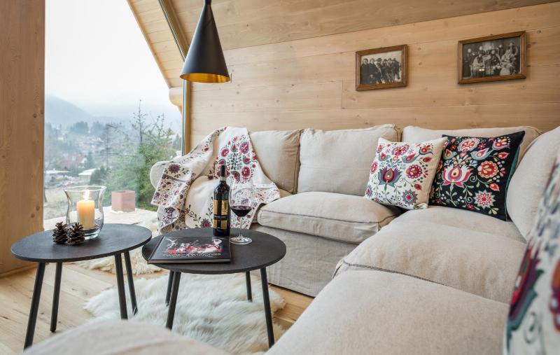 Three-Bedroom Chalet image 2
