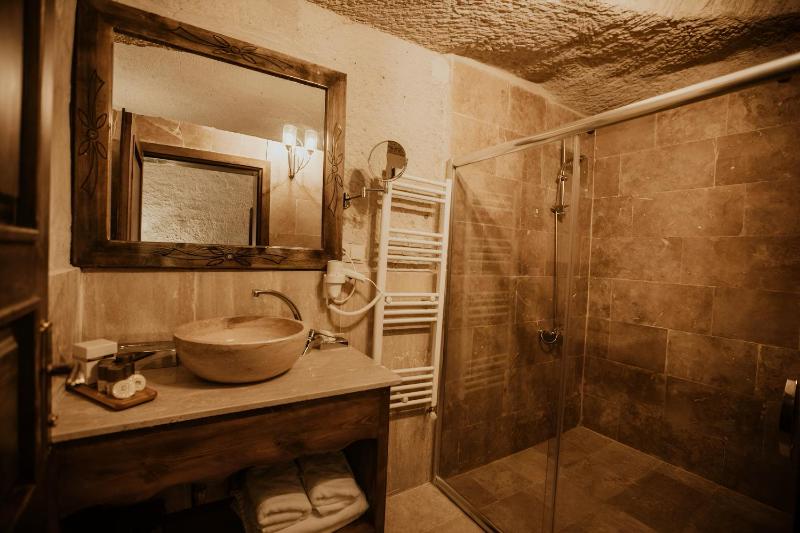 Double Room image 4
