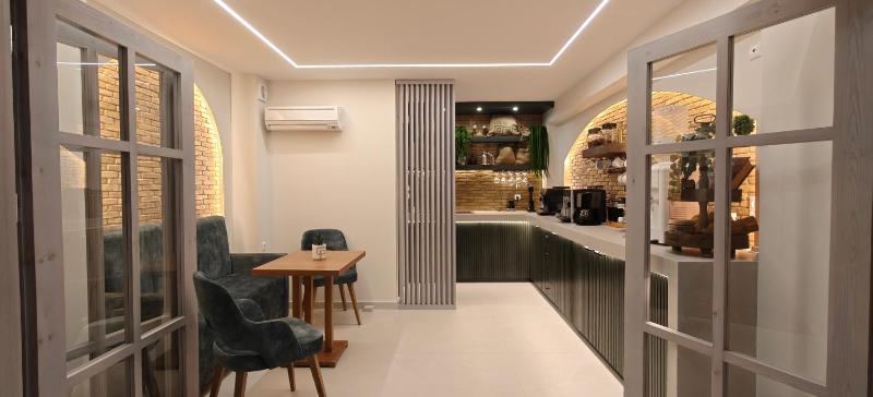 Family Studio (2 Adults + 2 Children) with Sea View image 1