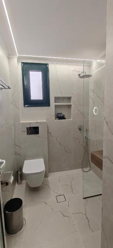 Triple Room with Garden View image 2