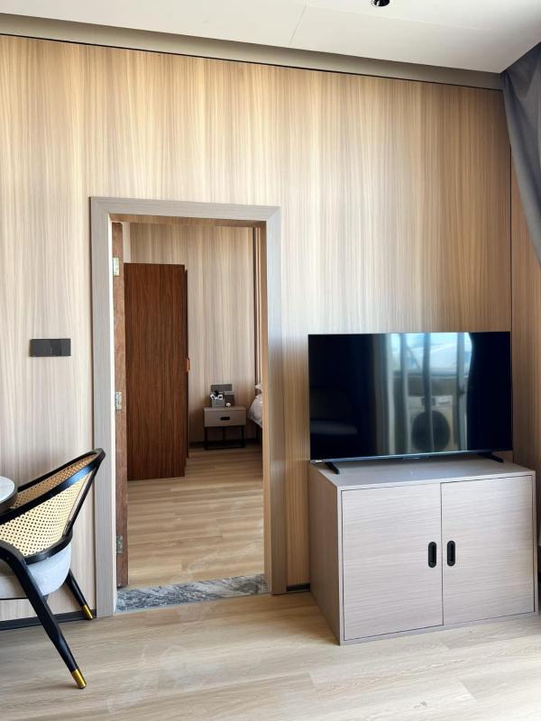 Grace Hotel - image 16