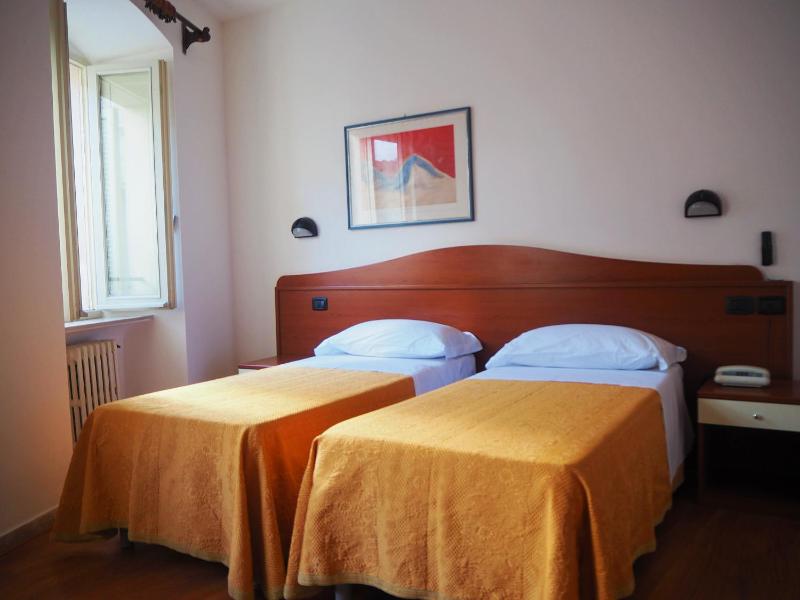 Hotel Roma Assisi - image 5