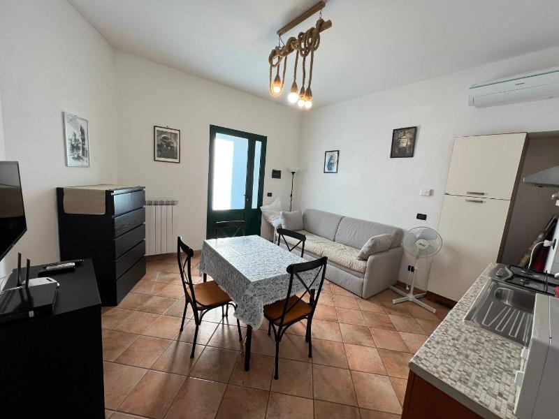 Appartamento piano terra retro - image 6