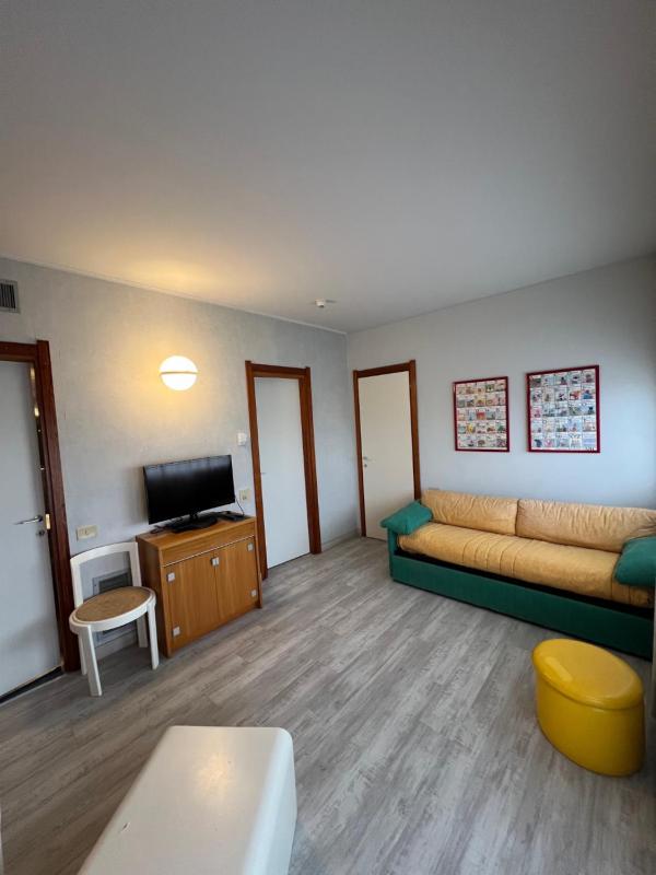 Euro Residence - image 6