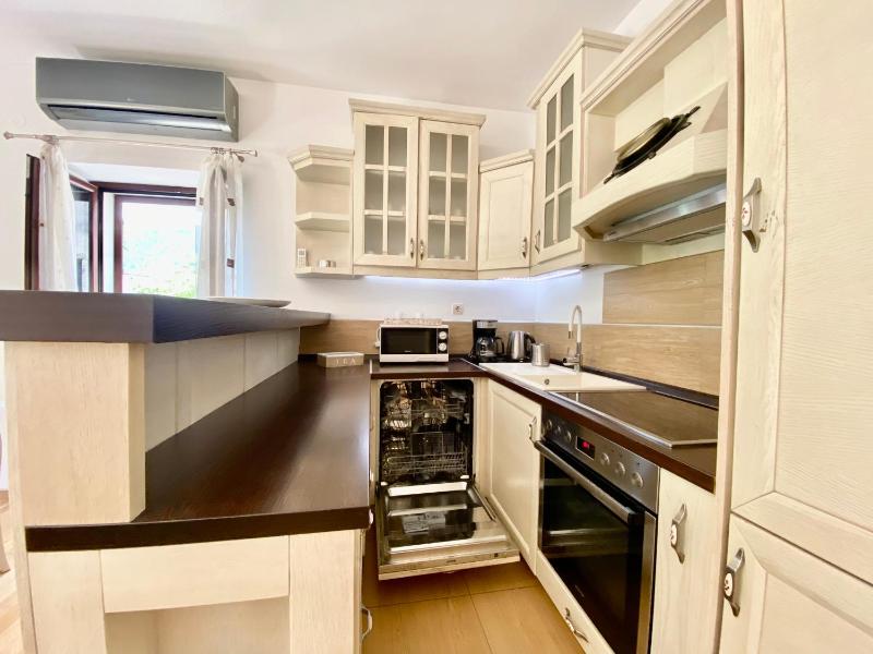 Fiumera Kotor Apartment - image 15