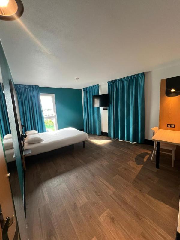 Double Room - Disability Access image 1