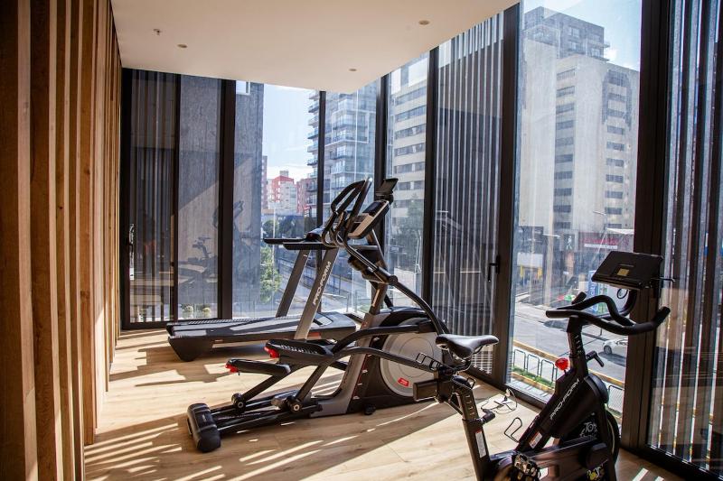 Executive suite and top amenities - image 6