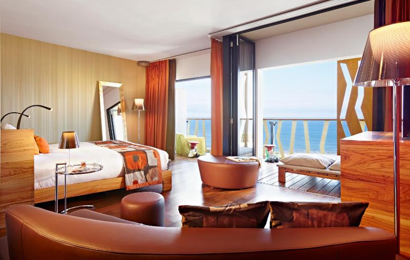 Junior Suite with Ocean View image 2