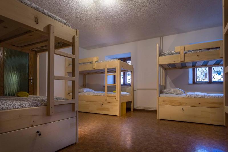 Bed in 8-Bed Mixed Dormitory Room image 1
