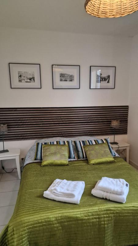 Three-Bedroom House image 2