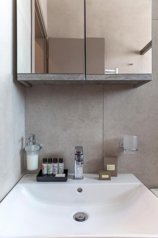 Cubes Living Athens Goudi - image 12