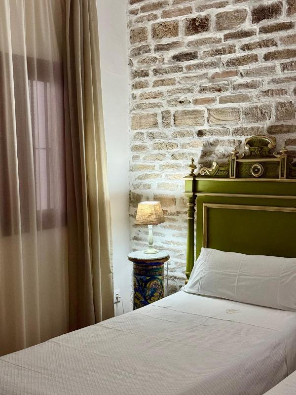 Double or Twin Room image 1