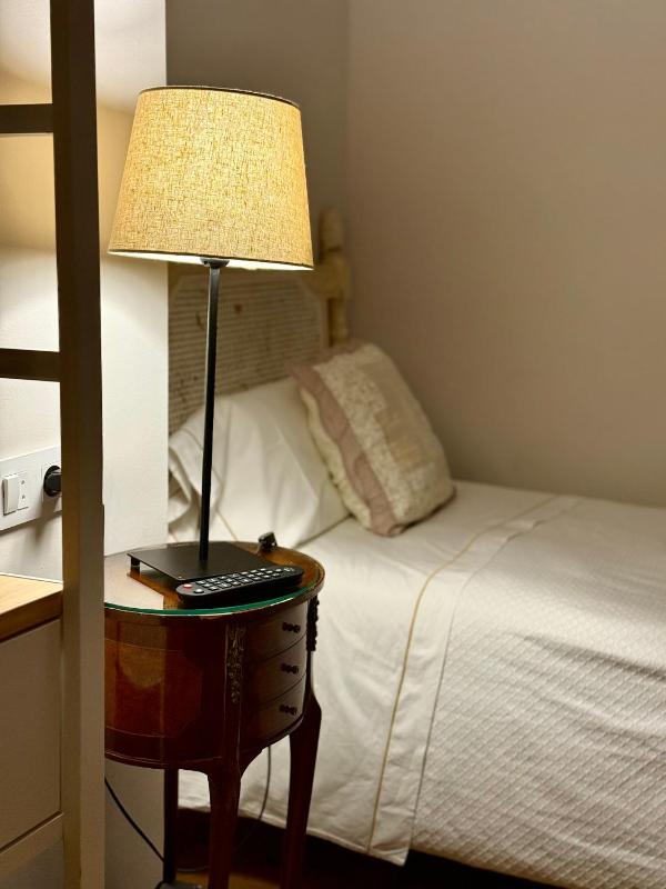 Single Room image 1