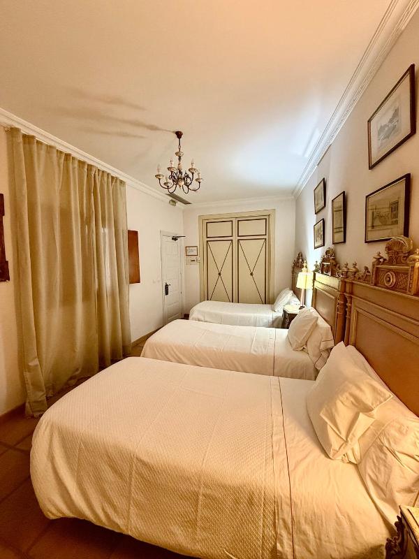 Triple Room image 4