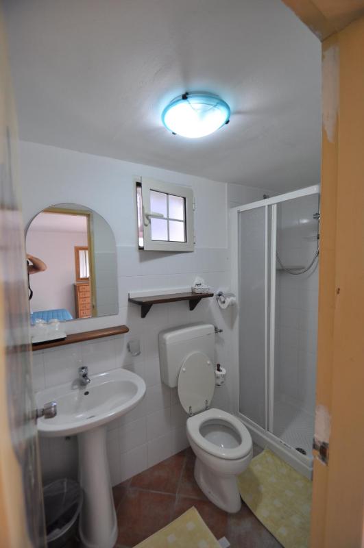 Comfort Double or Twin Room with Garden image 2
