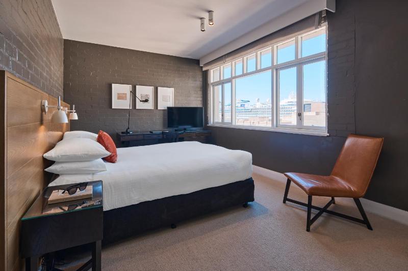 Heritage Superior Queen Room image 1
