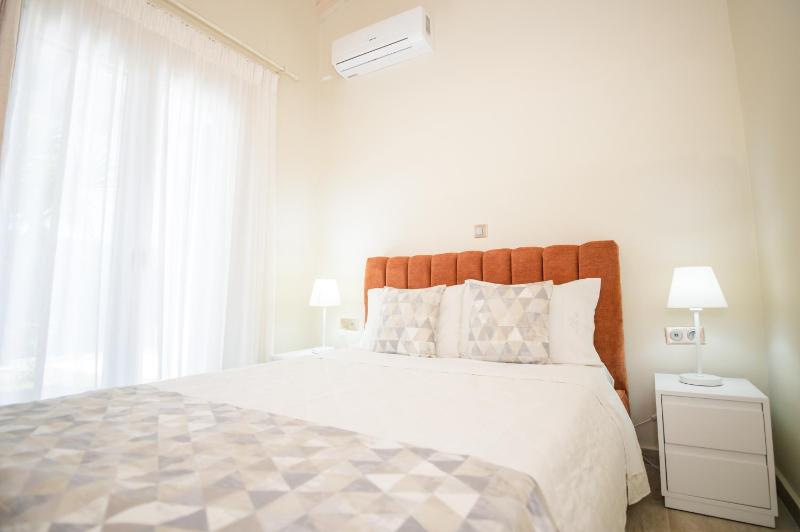 Three-Bedroom Villa image 4