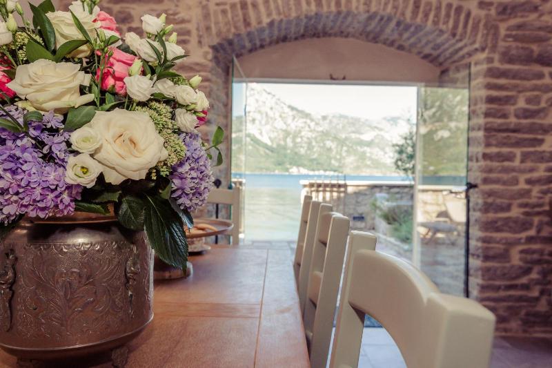 Villa with Sea View image 3