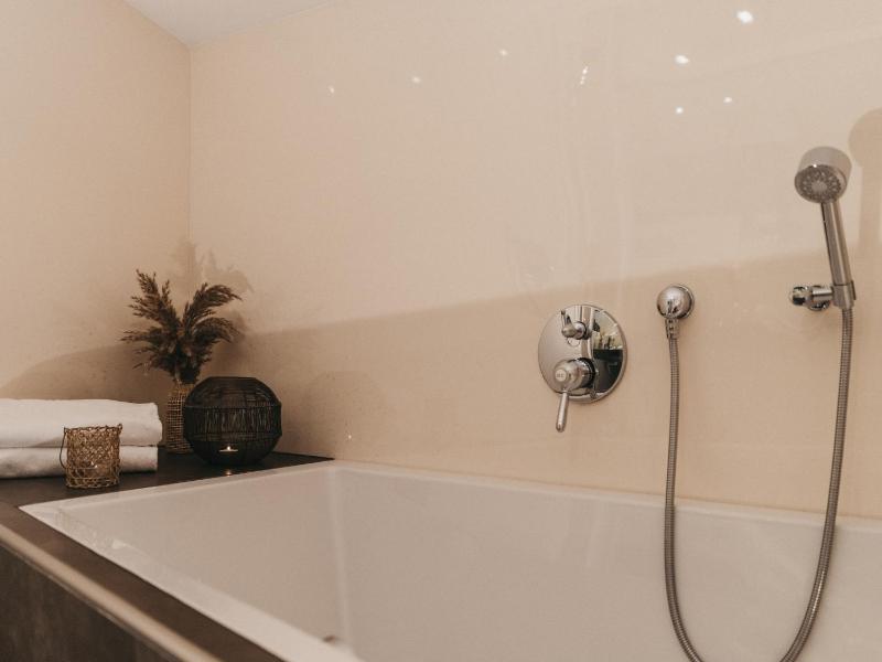 Suite image 2