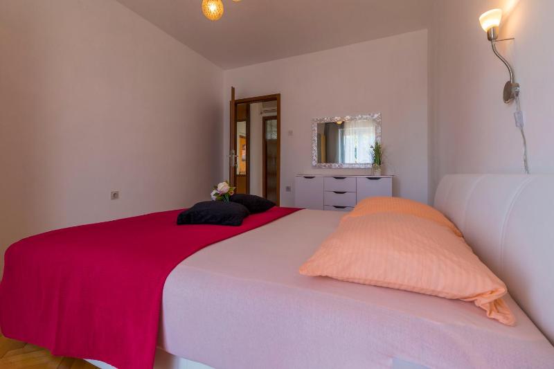 Apartments Melita - image 10