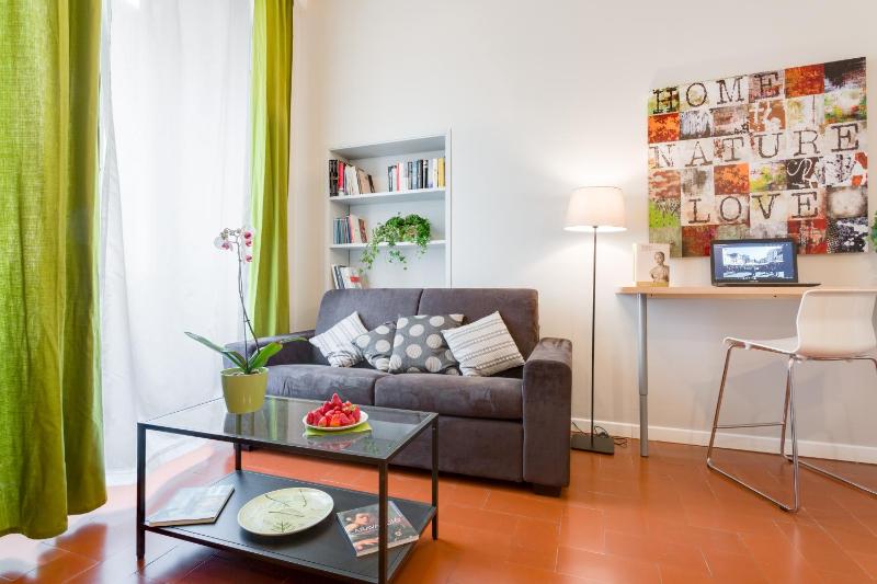 One-Bedroom Apartment int. 4 image 4