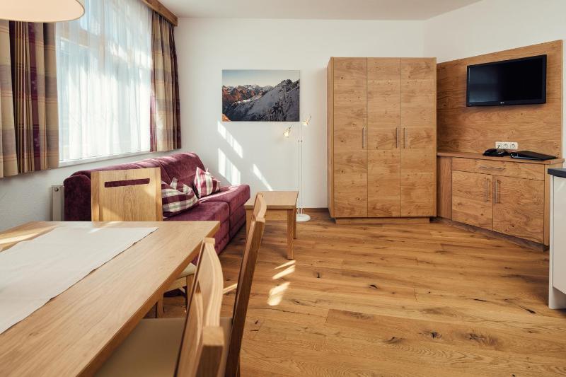Apartment image 2