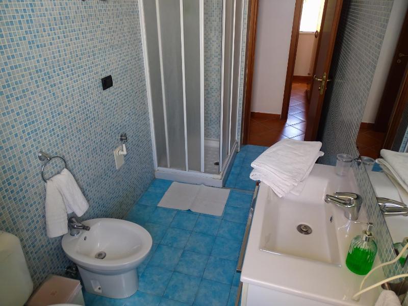 Standard Family Room image 3