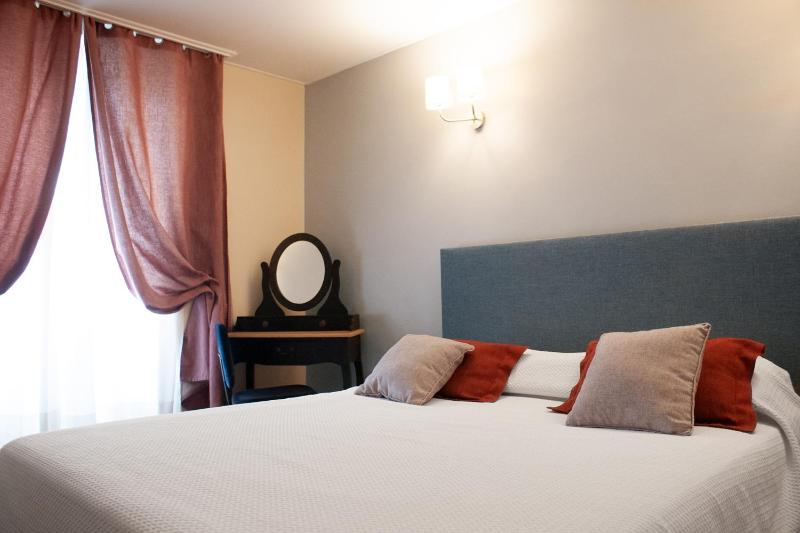 Superior Double Room image 1