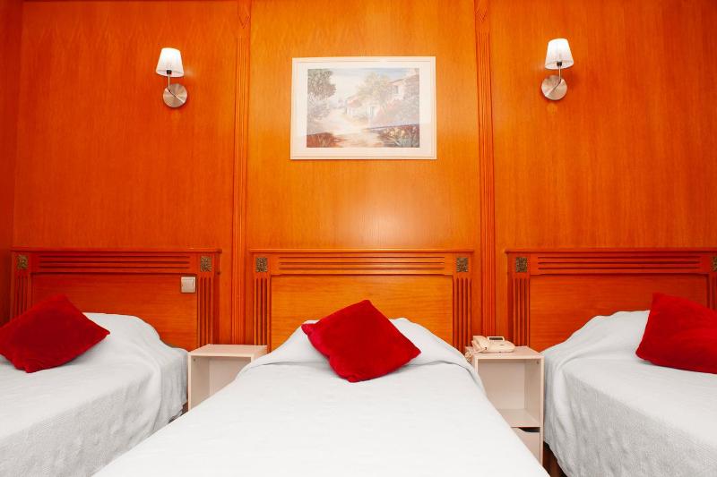 Triple Room image 1