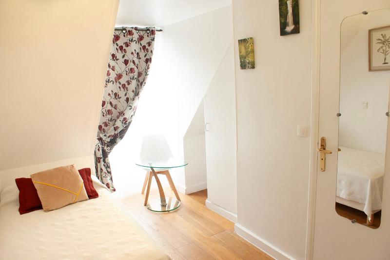 Single Room image 1