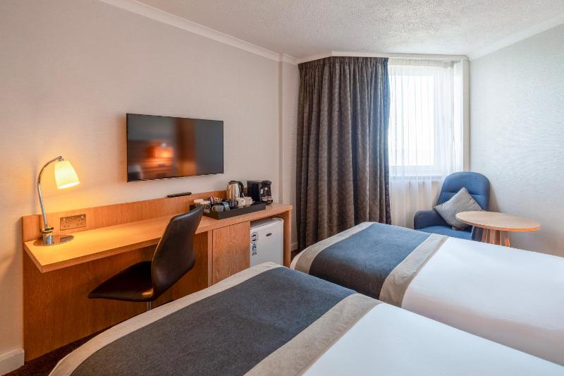 Executive Twin Room With Sea View image 4