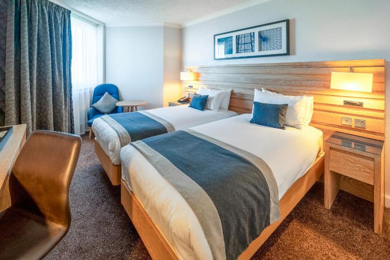 Executive Twin Room With Sea View image 1