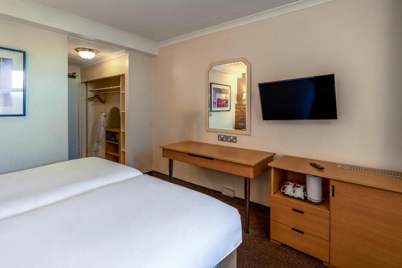 Twin Room with Partial Sea View image 4